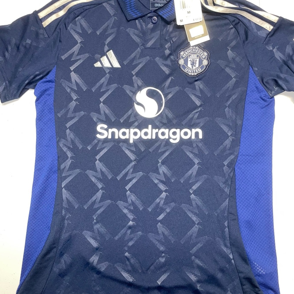 Adidas: Manchester United Women’s Blue Soccer/Snapdragon Jersey (M/Medium)